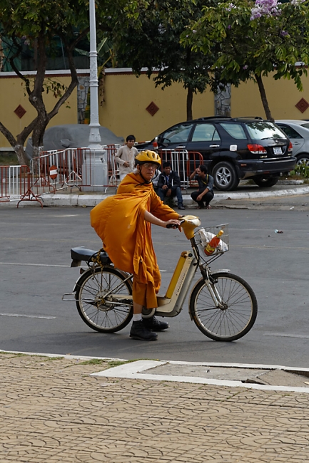 Phnom Penh-Divers-015